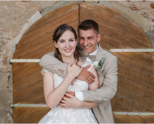 Hochzeitsfotograf-Nuernberg Brautpaarfotos in den Gassen von Prichsenstadt