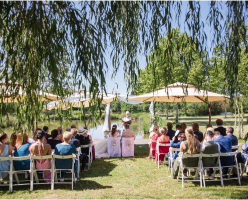 Hochzeitsfotograf-Freihof-Prichsenstadt_0058 Freie Trauung unter der Trauerweide beim Freihof in Prichsenstadt