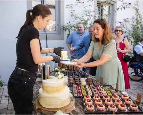 Hochzeitsfotograf-Freihof-Prichsenstadt_0091 Patiseserie auf der Hochzeit im Freihof in Prichsenstadt