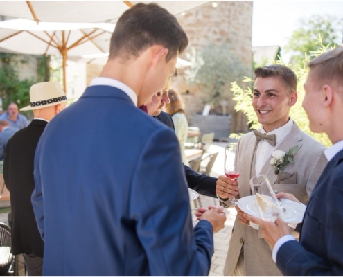 Hochzeitsfotograf-Freihof-Prichsenstadt_0092 Sektempfang im Freihof in Prichsenstadt